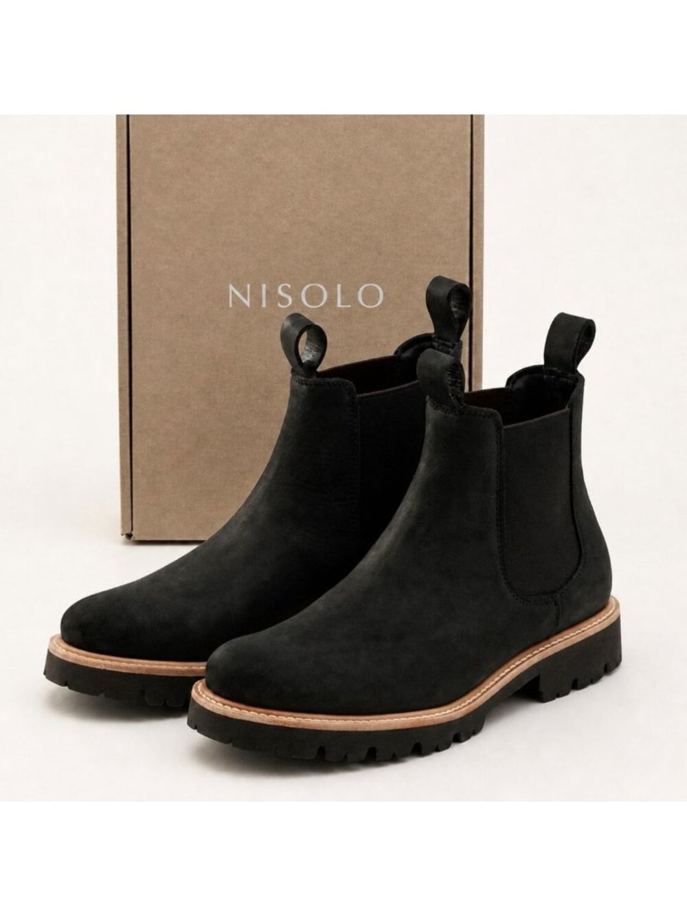 Nisolo Go-To Lug Carmen All-Weather Chelsea Boots Waxed Black Leather Women 6.5